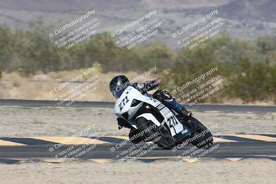 media/Nov-01-2025-CVMA (Sat) [[fc0f7531b8]]/Race 7-Formula Twins-Formula 40 UL/